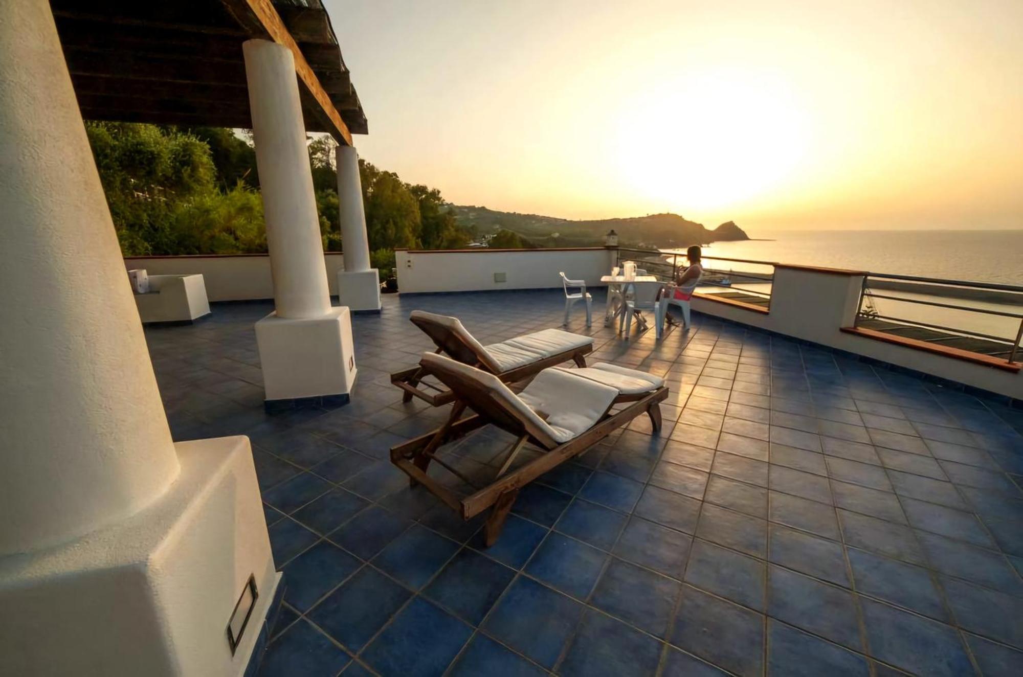 Magico Appartamenti Scafa - Marina Capo dʼOrlando Exterior foto